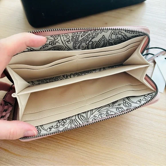 Jessica Simpson Blush Pink Women's Long Zipper Wallet Wristlet JS250009 - Picture 6 of 8